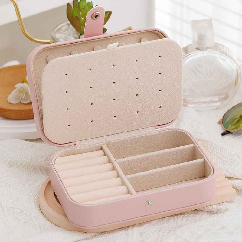 Shaketea compact jewelry organizer for travel and home storage
